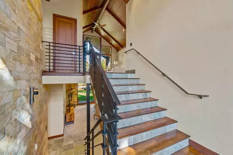 Entry Way - 1668 NW Summit Dr, Bend, OR 97703 photo 3 of 4
