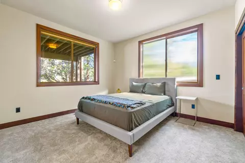 Bedroom - 1668 NW Summit Dr, Bend, OR 97703 photo 4 of 5