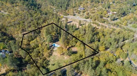 2219 Old Military Rd #LOT 2, Central Point, OR 97502