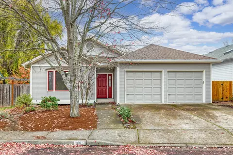 66 N Wightman St, Ashland, OR 97520