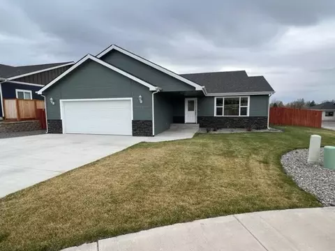 5330 Shalynn Ct, Klamath Falls, OR 97603