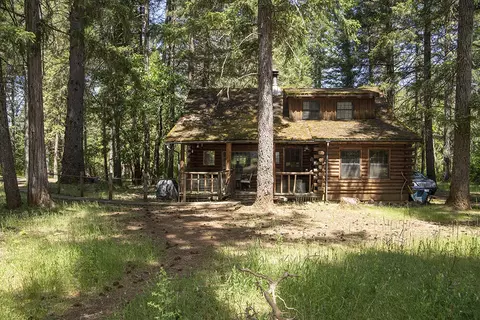 1720 Deer Creek Rd, Selma, OR 97538
