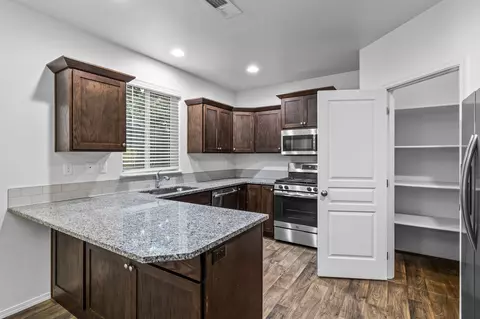63336 Lamoine Ln, Bend, OR 97701 photo 16
