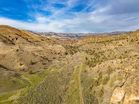 39968 Hwy 218, Fossil, OR 97830