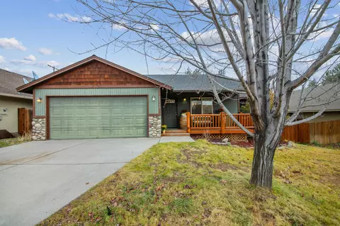 20558 Prospector Loop, Bend, OR 97702 photo 2