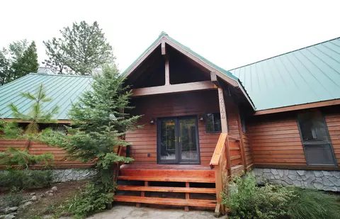 2044 Hyatt Prairie Rd, Ashland, OR 97520