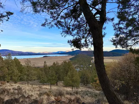 coopers hawk road LOT 827, Klamath Falls, OR 97601