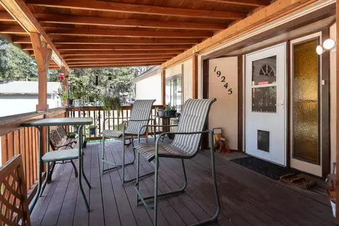 19245 Apache Rd, Bend, OR 97702 photo 5