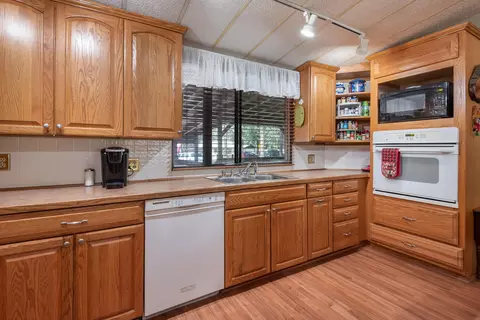 19245 Apache Rd, Bend, OR 97702 photo 7