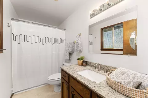 1357 Summit Loop, Grants Pass, OR 97527 photo 14