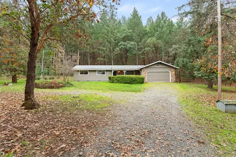 1357 Summit Loop, Grants Pass, OR 97527 photo 24