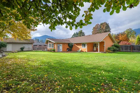 708 Pine St, Rogue River, OR 97537 photo 26