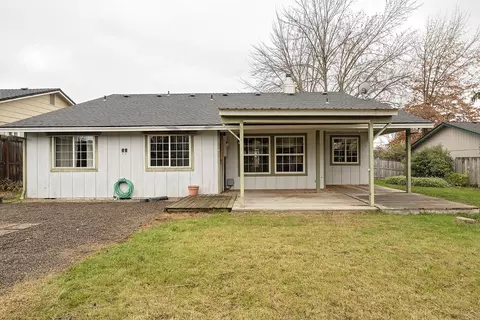 417 Garden Cir, Eagle Point, OR 97524 photo 24