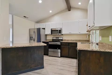 417 Garden Cir, Eagle Point, OR 97524 photo 11
