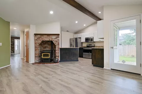 417 Garden Cir, Eagle Point, OR 97524 photo 10