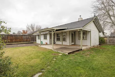 417 Garden Cir, Eagle Point, OR 97524 photo 25