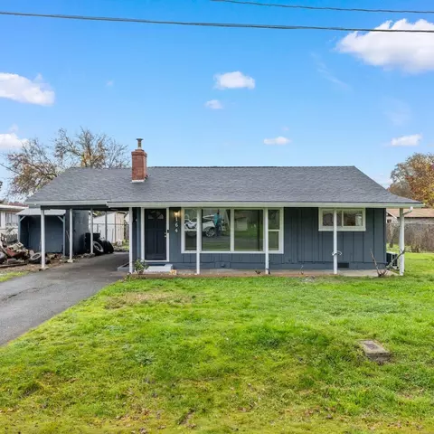 164 Laubach Ln, Grants Pass, OR 97526