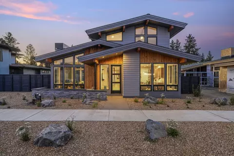 3202 NW Strickland Way, Bend, OR 97703