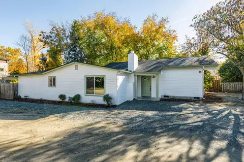 230 Blackstone, Jacksonville, OR 97530