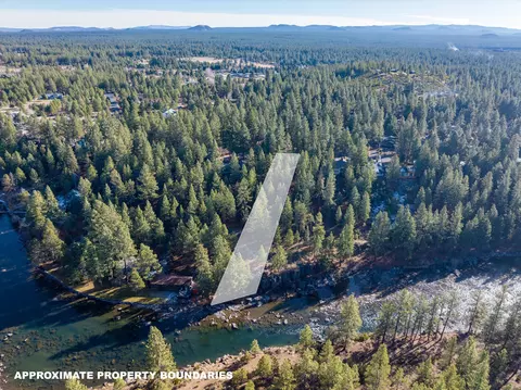 60631 River Bend Dr, Bend, OR 97702