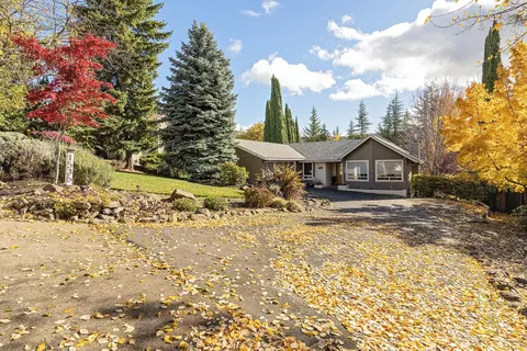 1536 Moon Ter, Medford, OR 97504
