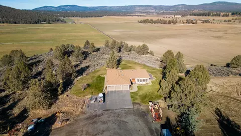 6520 Hildebrand Rd, Dairy, OR 97625