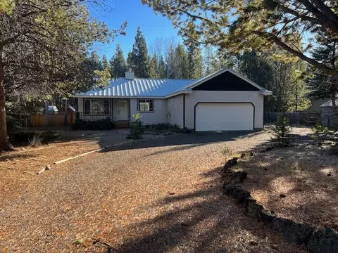 55860 Wood Duck Dr, Bend, OR 97707