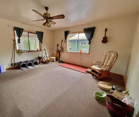 16905 Cagle Rd, La Pine, OR 97739 photo 2