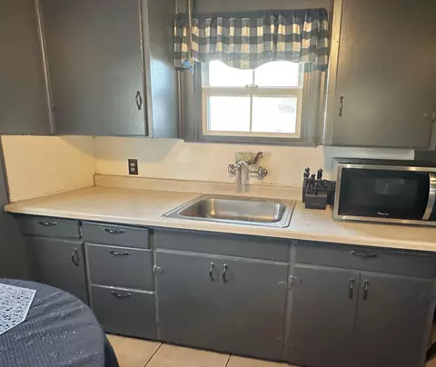 2425 White Ave, Klamath Falls, OR 97601 photo 5