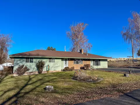 134 Lee Ave, Midland, OR 97634