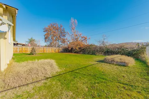 112 N Buchanan Ave, Eagle Point, OR 97524 photo 19