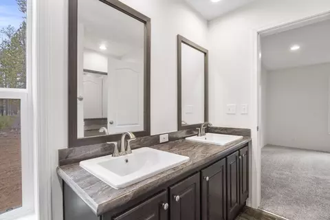 1216 Hackett Dr, La Pine, OR 97739 photo 12