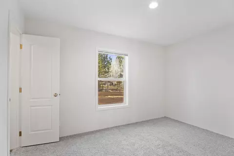 1216 Hackett Dr, La Pine, OR 97739 photo 17
