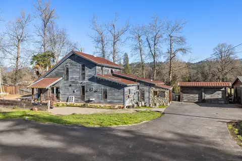 2935 New Hope Rd, Grants Pass, OR 97527