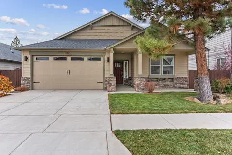 63257 NW Newhall Pl, Bend, OR 97703