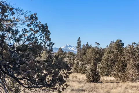 22980 Highway 20, Bend, OR 97701 photo 2