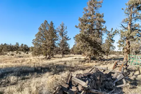 22980 Highway 20, Bend, OR 97701 photo 25