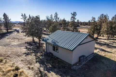 22980 Highway 20, Bend, OR 97701 photo 13