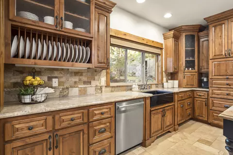 61745 Tam Mcarthur Loop, Bend, OR 97702 photo 14
