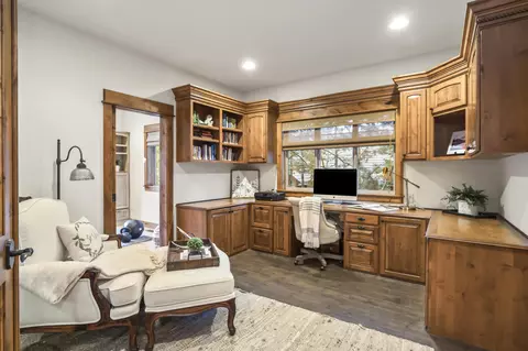 61745 Tam Mcarthur Loop, Bend, OR 97702 photo 27