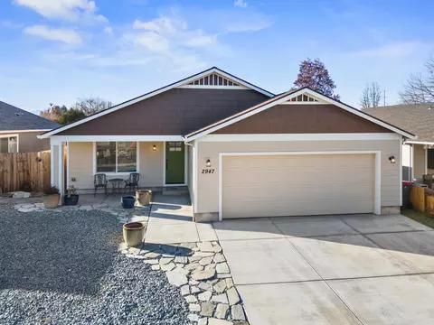 2947 Bailey Ave, Medford, OR 97504