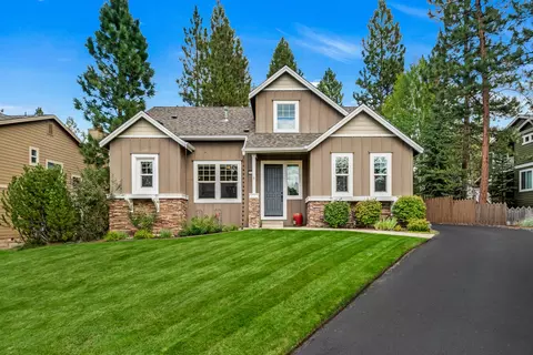61486 Diamond Lake Dr, Bend, OR 97702
