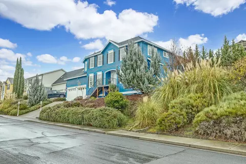 4743 Cloudcrest Dr, Medford, OR 97504