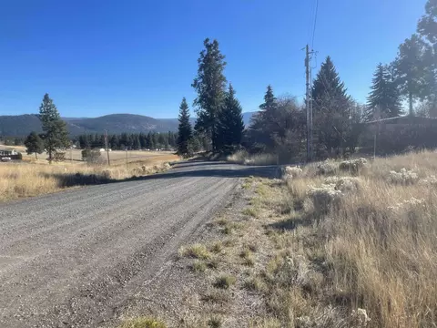 cloutier drive, Chiloquin, OR 97624 photo 4