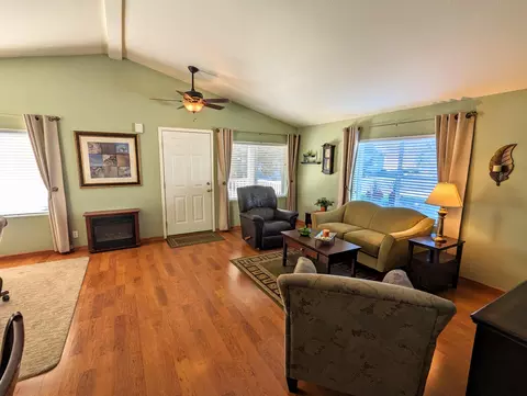 1188 NE 27th St #106, Bend, OR 97701 photo 3