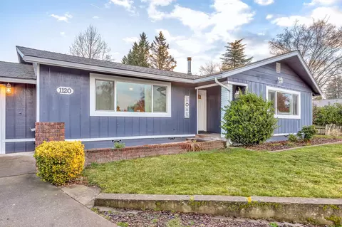 1120 N Modoc Ave, Medford, OR 97504