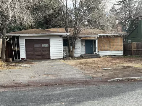 942 NE 10th St, Bend, OR 97701