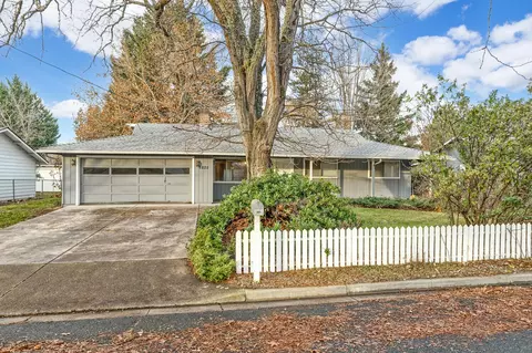 2825 Alameda St, Medford, OR 97504