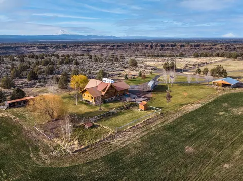 7989-7571 SW Kent Ln, Culver, OR 97734