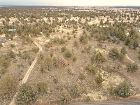 5683 SW Upper Canyon Rim Dr, Culver, OR 97734